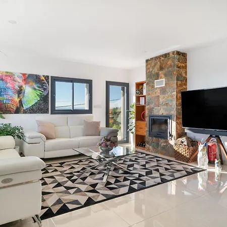 Muscat House Favaios
